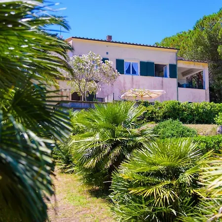 Villa La Terrazza In Spiaggia *